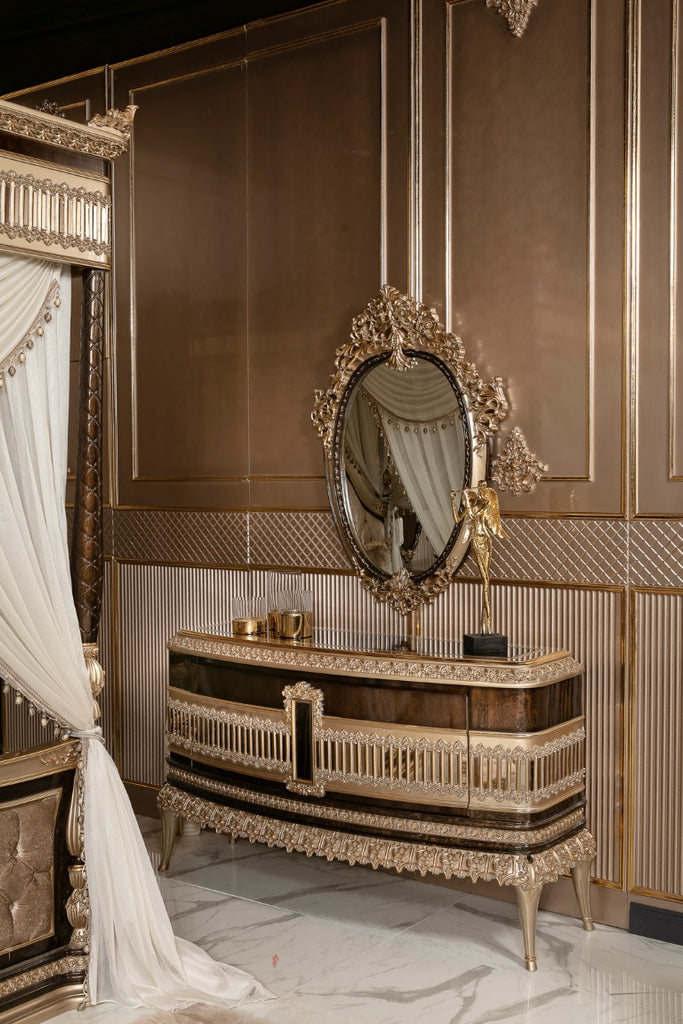 EMPIRE Classic Canopy Bed Set